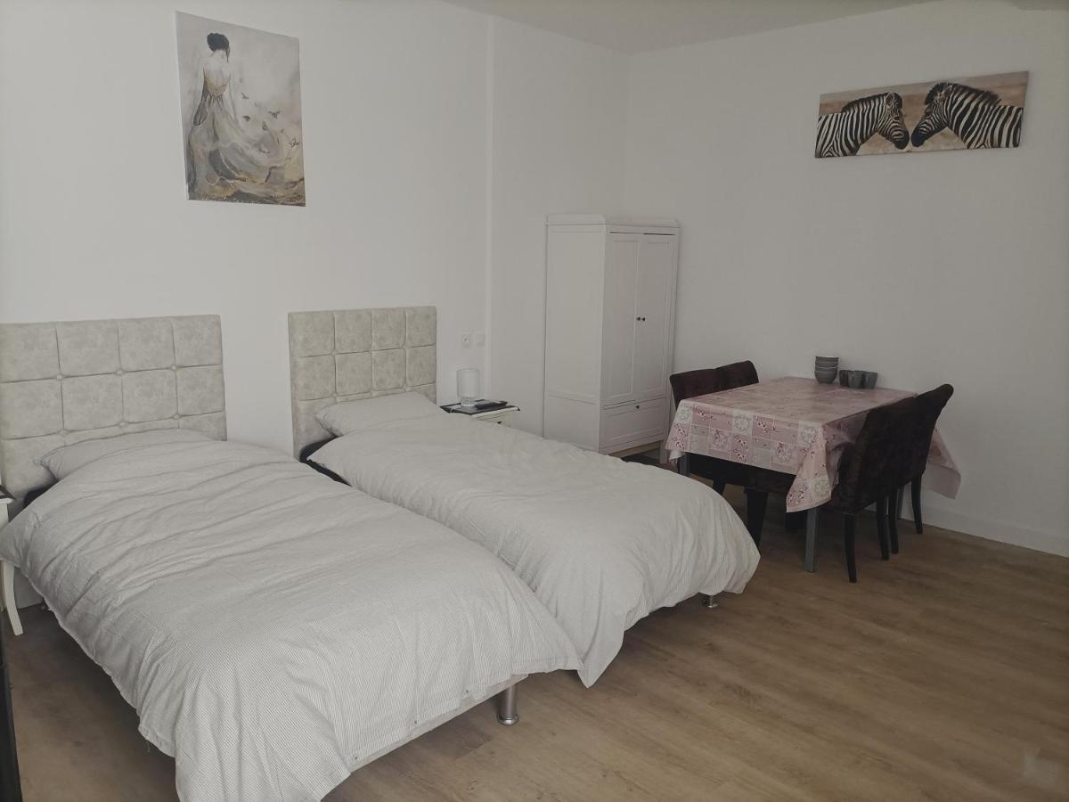 7 Minutes De L'Aeroport Cdg 5 Bed and Breakfast Thieux  Exteriör bild